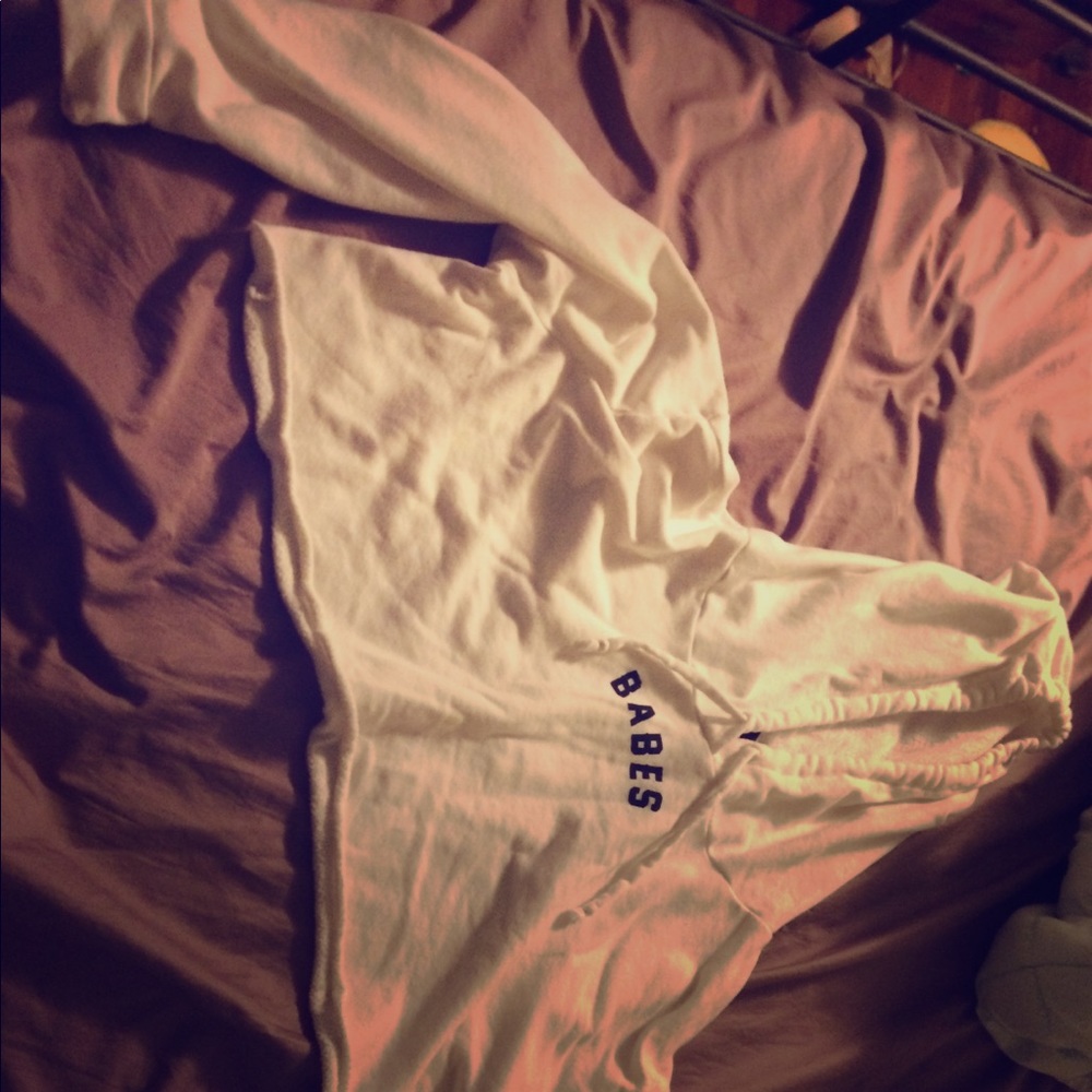 I am selling a sweatshirt crop top